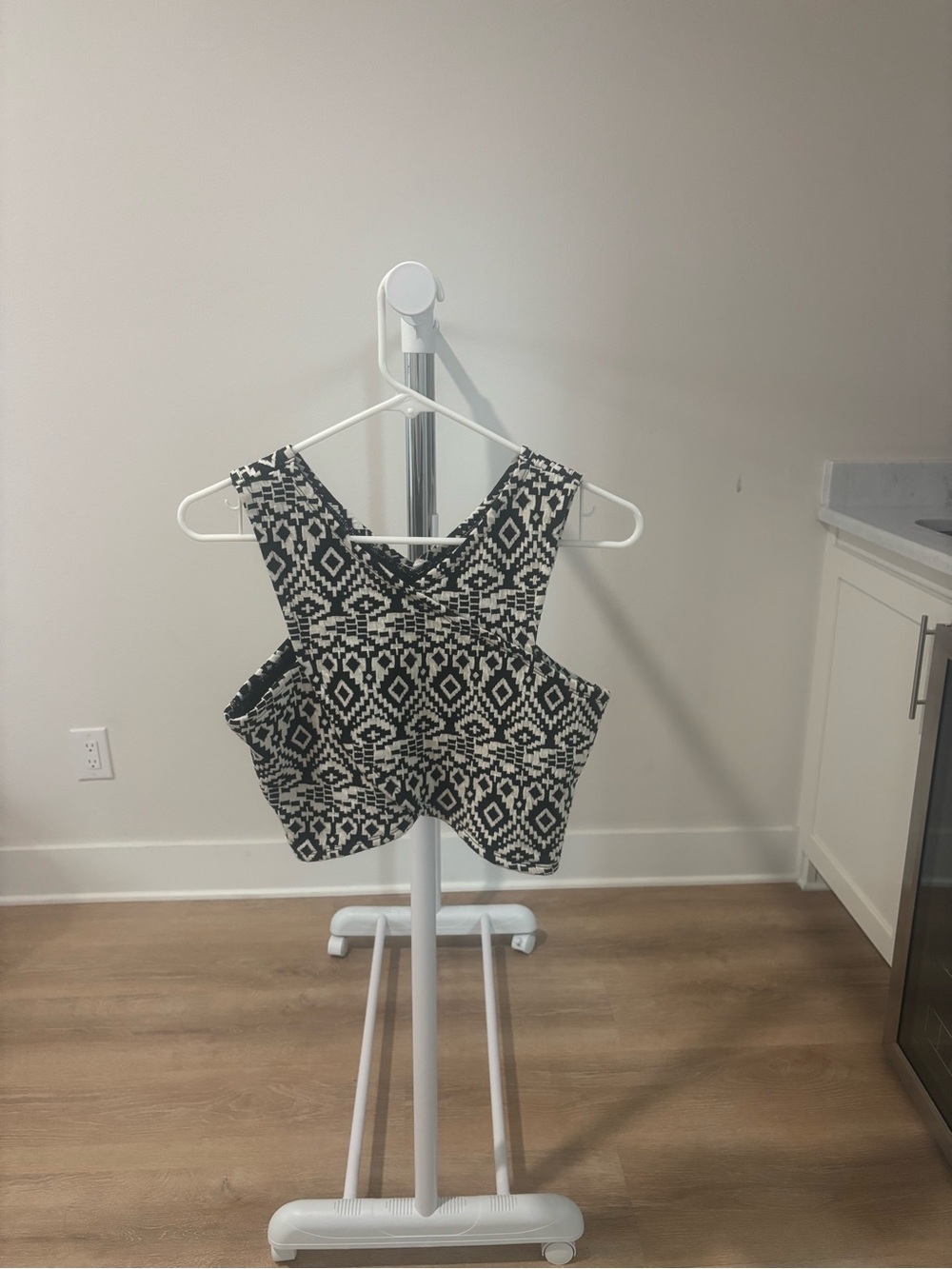 Hollister Black & White Aztec Crop Top